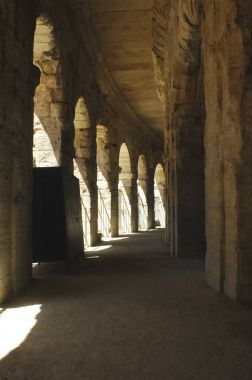 Arles Coliseum kemerler