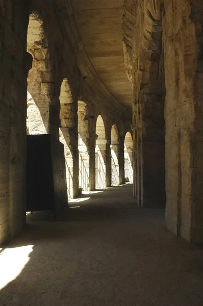 Gli archi del Colosseo di Arles — Foto Stock