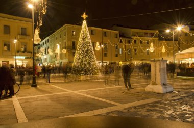 Metafor Noel döneminde modern yaşamın