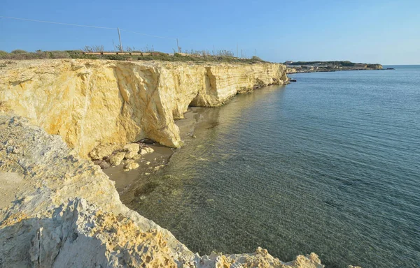 De prachtige kustlijn van de provincie Ragusa — Stockfoto