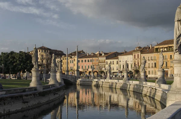 El Prato della valle en Padua — Foto de Stock