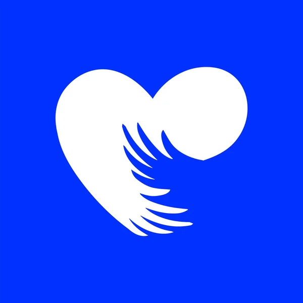 Bras autour du cœur. Caractère plat sur fond bleu. — Image vectorielle