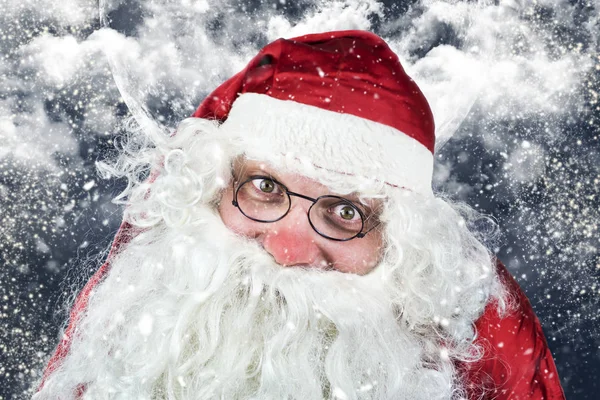 Papai Noel Retrato na Noite de Natal — Fotografia de Stock