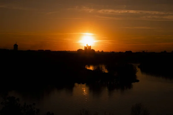 Pôr Sol Sobre Belgrado Sérvia Fortaleza Kalemegdan Panorama Vista Horizonte — Fotografia de Stock