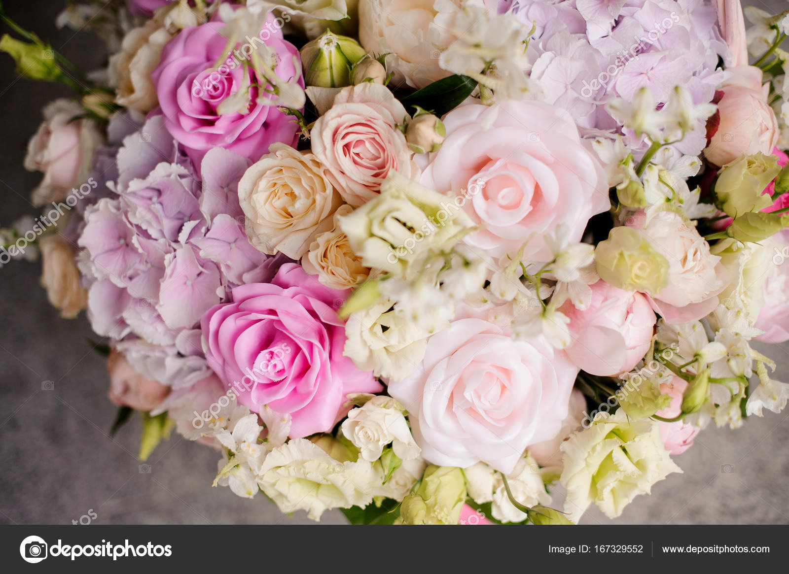 Gros Bouquet De Fleurs Belles Et Colorées Photographie