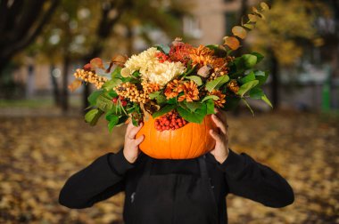 Kabak sonbahar Çiçek çiçekçi elinde güzel kokulu