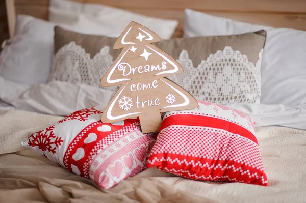 Christmas decoration consisting on wooden christmas tree — Stock Photo, Image