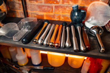 Muddler ya da bar tıkanıklığı denilen profesyonel barmen ekipmanı.