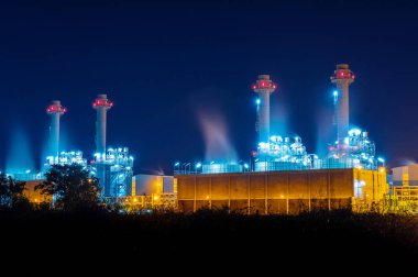  Gece elektrik santrali.