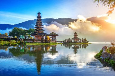 pura ulun danu bratan tapınağı Bali, Endonezya.