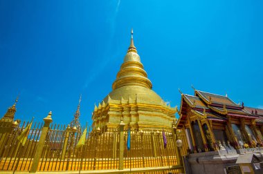 WAT Phrathat Hariphunchai Golden pagoda: Lamphun, Thailand.