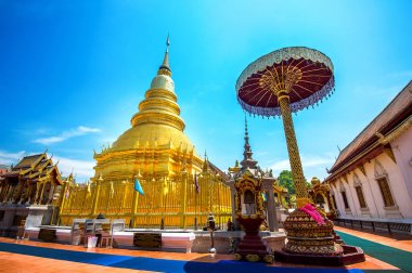 WAT Phrathat Hariphunchai Golden pagoda: Lamphun, Thailand.