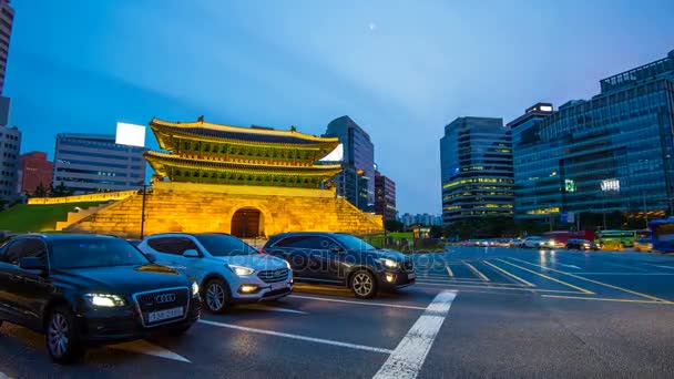 Zeitraffer von Sonnenbrille und Verkehr in der Nacht in seoul, Südkorea. — Stockvideo