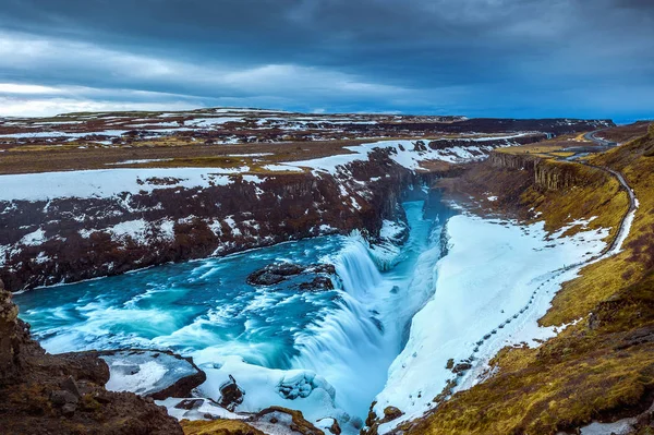 Catarata Gullfoss famoso hito en Islandia . — Foto de Stock
