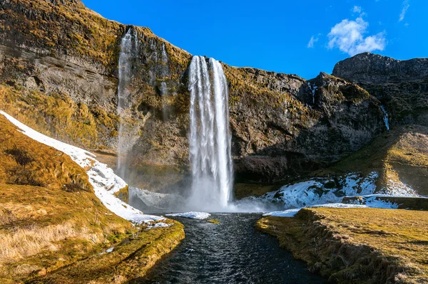 Seljalandsfoss 瀑布, 冰岛美丽的瀑布. — 图库照片