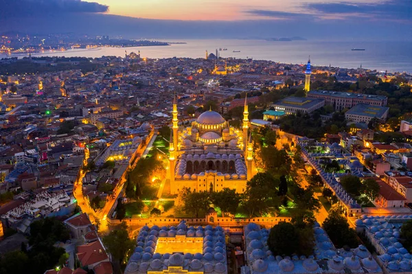 Aerial view of Istanbul city at sunrise in Turkey. — Stock Photo, Image