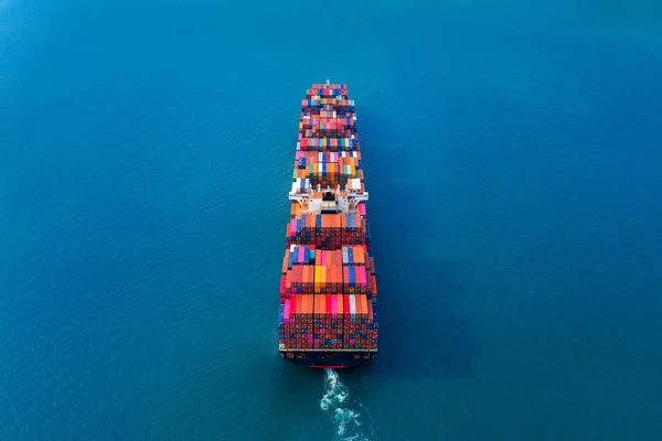 Vista aérea do navio de carga de contentores no mar. — Fotografia de Stock