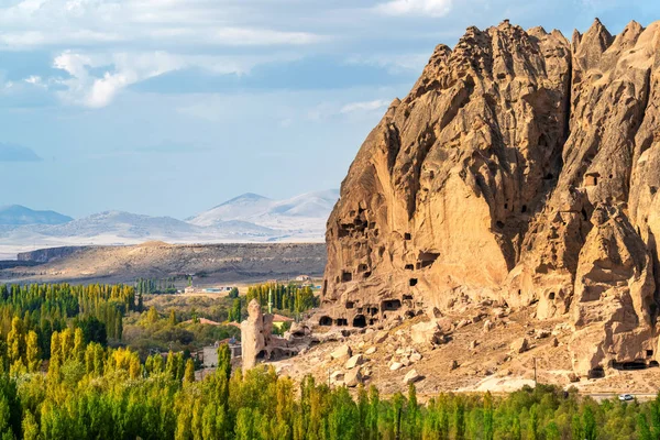 Αρχαία σπηλιά κοντά στο Goreme, Καππαδοκία στην Τουρκία. — Φωτογραφία Αρχείου