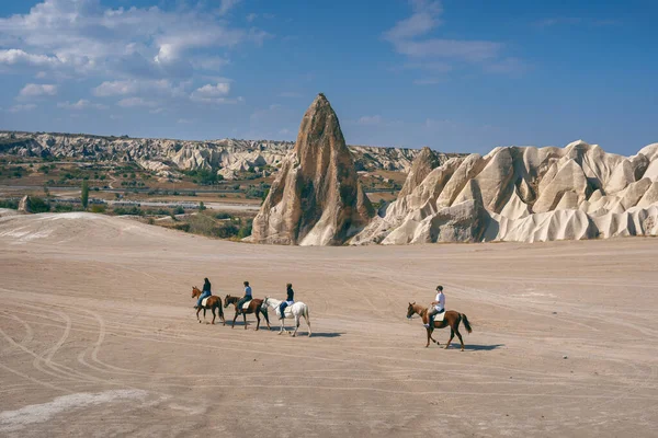 Tourists Enjoy Ride Horses Cappadocia Turkey — Stock Photo, Image