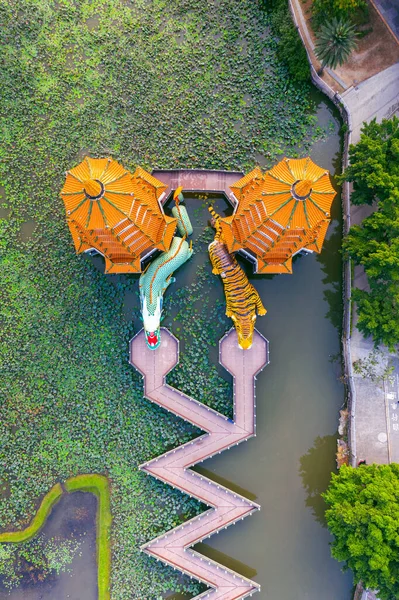 Dragon Och Tiger Pagodas Kaohsiung Taiwan — Stockfoto