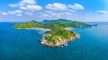 Tayland, Surat Thani 'deki Güzel Koh Tao adasının hava manzarası..
