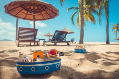 Toyboats güneş ışığı altında