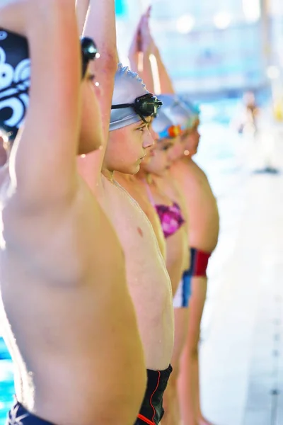 Happy Children Kids Group Swimming Pool Class Learning Swim — Stock Photo, Image