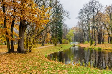 Güzel sonbahar Łazienki Krolewskie Park