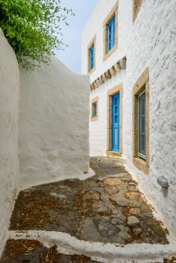 Chora şehrinin geleneksel sokakları, Patmos Adası, Dodecanese, Yunanistan