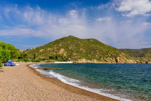 兰比海滩是希腊帕塔莫斯岛上一个风景如画的海滩 — 图库照片