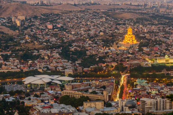 Bela Vista Aérea Noite Cidade Tbilisi Com Iluminação Geórgia — Fotografia de Stock