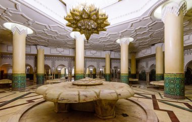Casablanca, Fas - 12 Aralık 2018 Fas turu. Hassan II Camii Fas 'taki en büyük camidir. Cami 'nin içi..