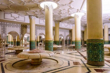 Casablanca, Fas - 12 Aralık 2018 Fas turu. Hassan II Camii Fas 'taki en büyük camidir. Cami 'nin içi..