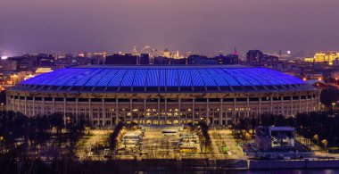 Moskova, Rusya - 4 Ocak 2018: Luzhniki spor kompleksi, güzel gece manzarası