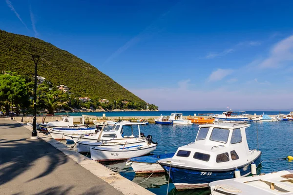 Trpanj Dalmatia Region Croatia September 2018 Colorful Fishing Boats Harbor — Stock Photo, Image
