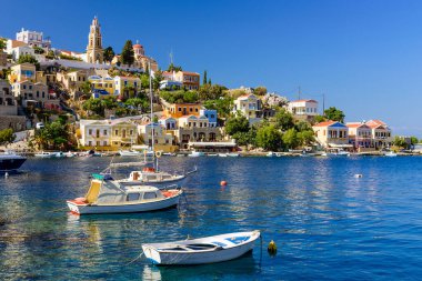 Suriye 'nin güzel eski evleri, Suriye adası, Dodecanese, Yunanistan