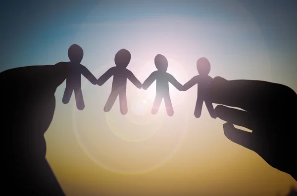 elle kağıt insanlar dağılımı 