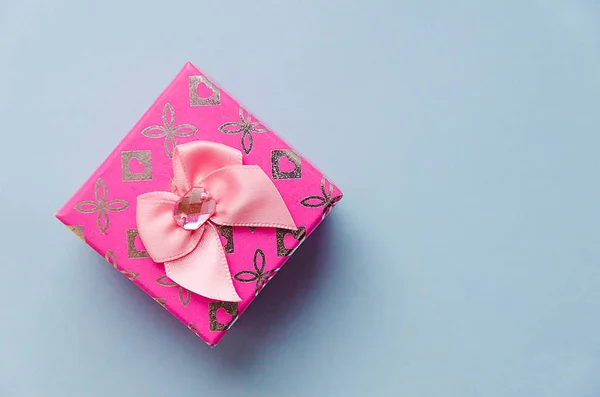 hediye kutusu üst görünümü. Moda tasarım tatil deseni