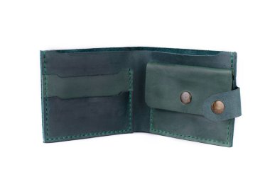 Beyaz arka planda deri cüzdan