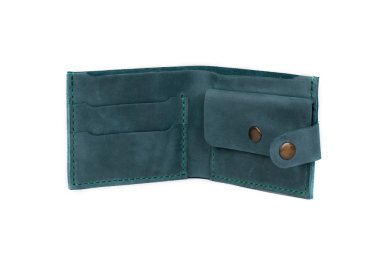 Beyaz arka planda deri cüzdan