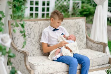 iki küçük kardeş