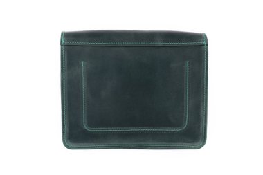 Beyaz arka planda deri çanta.