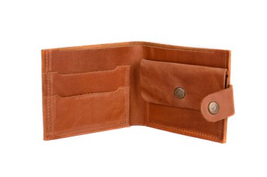 İzole beyaz bir arka plan üzerinde deri cüzdan