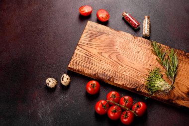 Koyu arkaplanda pişirme macunu içeriği