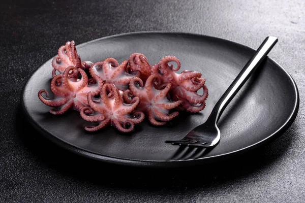 Seafood Baby Octopus Salad Black Plate Mediterranean Gourmet Food — Stock Photo, Image