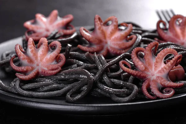 Black Seafood Pasta Shrimp Octopus Mussels Black Background Mediterranean Gourmet — Stock Photo, Image