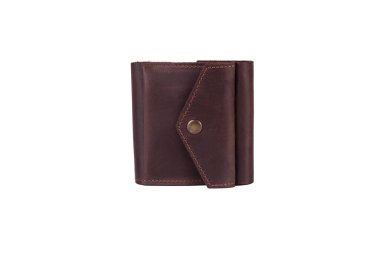 Beyaz arka planda doğal deri cüzdan. Başarılı adamlar için suç ortağı.