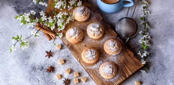 Pastelitos Recién Horneados Harina Arroz Con Plátano Vainilla Con Una — Foto de Stock