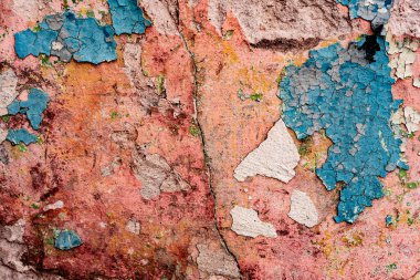 Doku, duvar, beton, arka plan olarak kullanılabilir. Çizik ve çatlaklarla dolu bir duvar parçası.