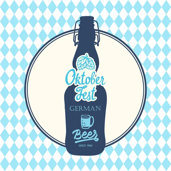 Oktoberfest simgesi. İçecek menüsü. Vektör çizim bira şişesi kroki tarzı pub ile. Festival alkollü mavi satranç arka plan üzerinde.